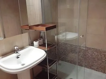 Pont De Pedra Apartament Apartment Girona